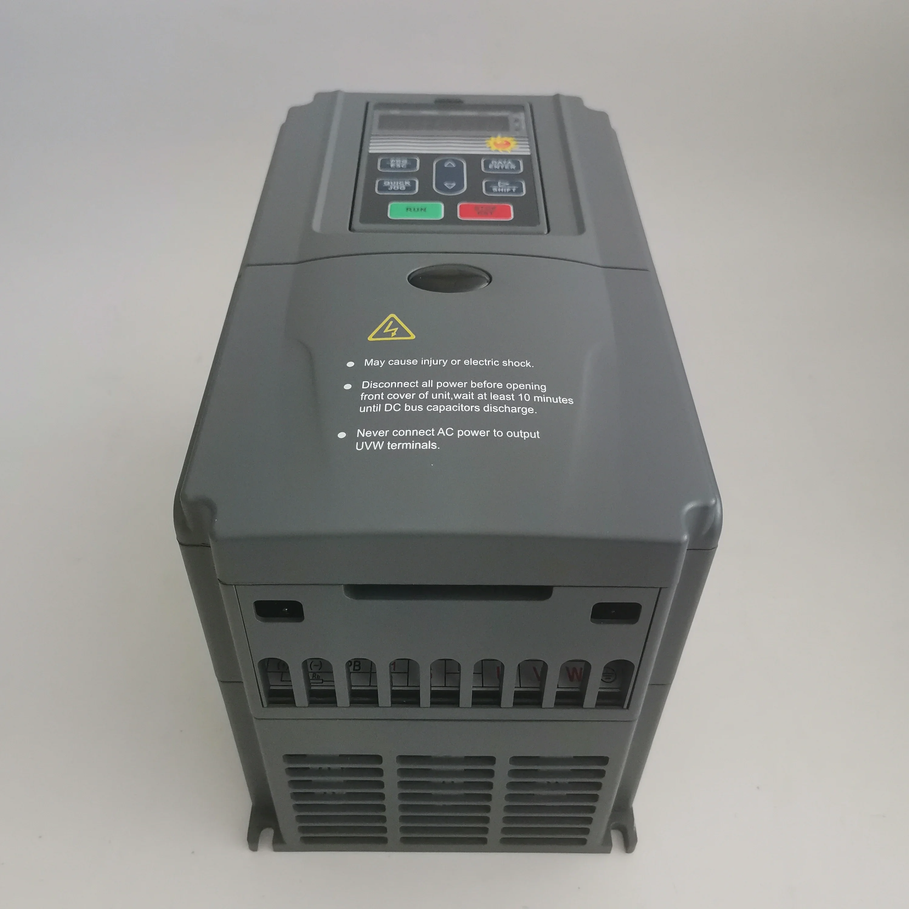Solar Water Pump Inverter 3HP  - огляд і ціна Solar Pump Inverter 2.2Kw